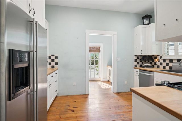 704 SE 8th Street, Fort Lauderdale, FL 33316