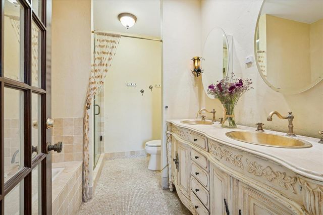 704 SE 8th Street, Fort Lauderdale, FL 33316