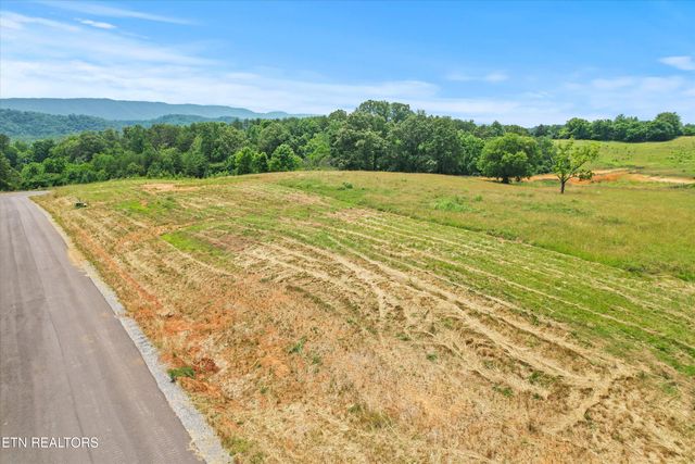 2885 Norcross Rd, Maryville, TN 37803