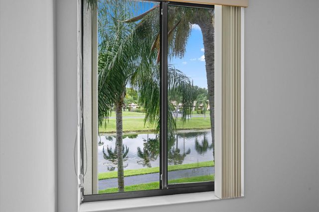 1113 Green Pine Boulevard C2, West Palm Beach, FL 33409