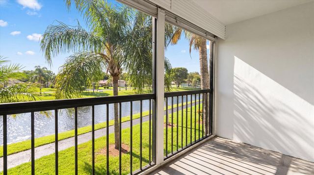 1113 Green Pine Boulevard C2, West Palm Beach, FL 33409
