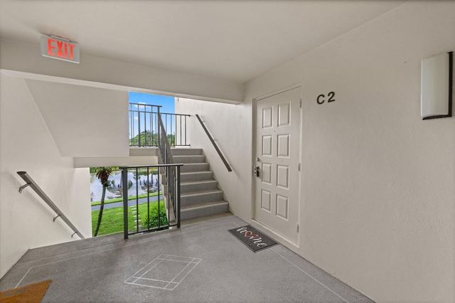 1113 Green Pine Boulevard C2, West Palm Beach, FL 33409