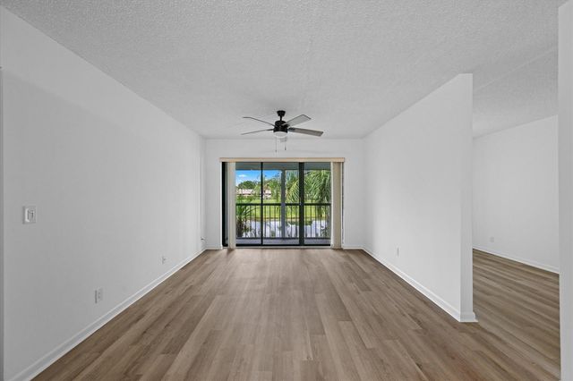 1113 Green Pine Boulevard C2, West Palm Beach, FL 33409