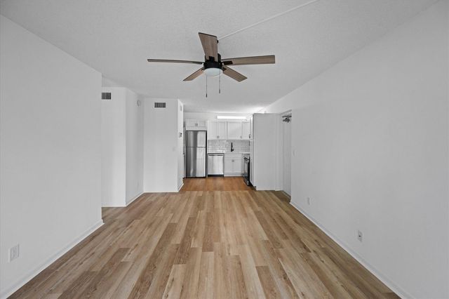 1113 Green Pine Boulevard C2, West Palm Beach, FL 33409