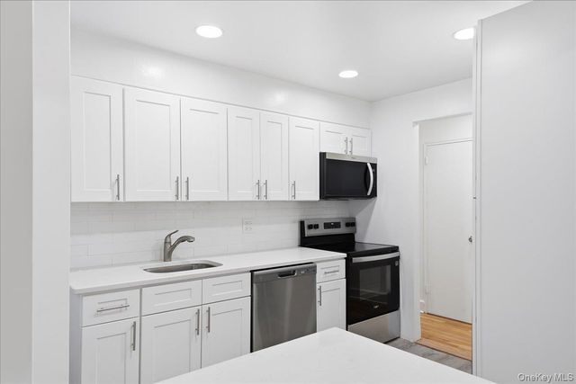 3840 Greystone Avenue 3I, Bronx, NY 10463