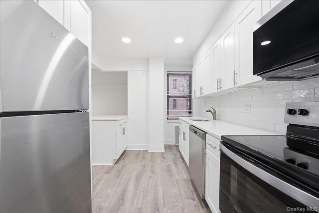 3840 Greystone Avenue 3I, Bronx, NY 10463