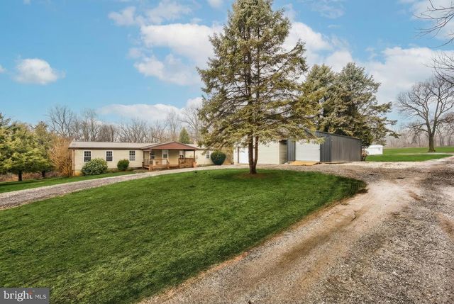 205 BUTTER RD, York, PA 17404