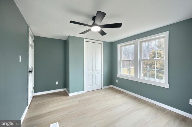 205 BUTTER RD, York, PA 17404