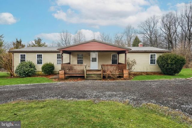 205 BUTTER RD, York, PA 17404