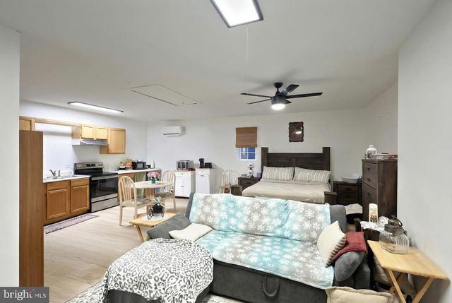 205 BUTTER RD, York, PA 17404