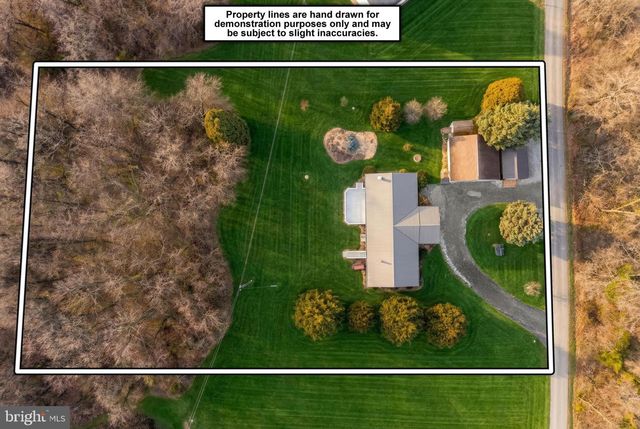 205 BUTTER RD, York, PA 17404