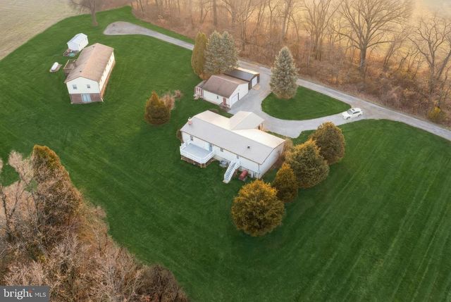 205 BUTTER RD, York, PA 17404