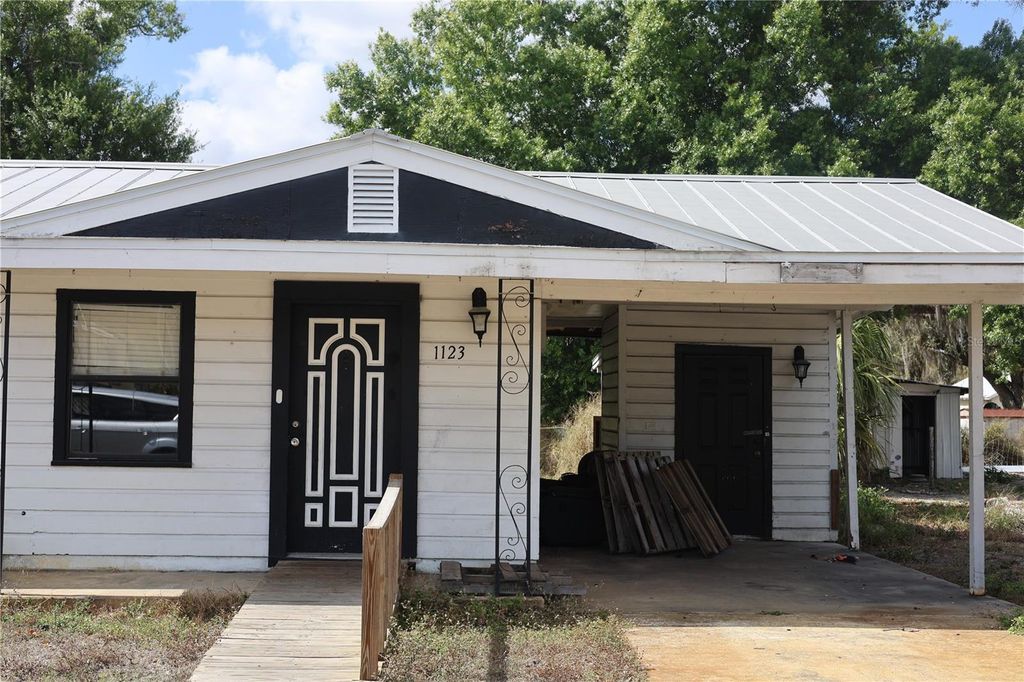 1123 SE 3RD AVENUE, Arcadia, FL 34266