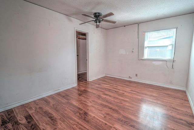 306 SW 12th St, Andrews, OK 74714