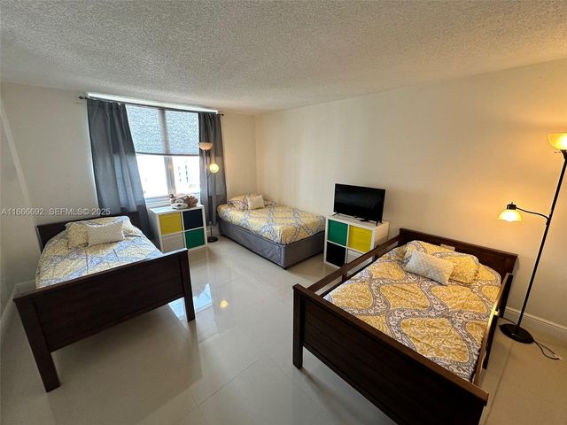 2201 S Ocean Drive 904, Hollywood, FL 33019