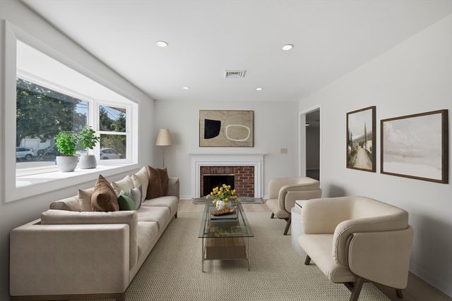 154 Maple Street, Lexington, MA 02420
