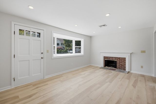 154 Maple Street, Lexington, MA 02420