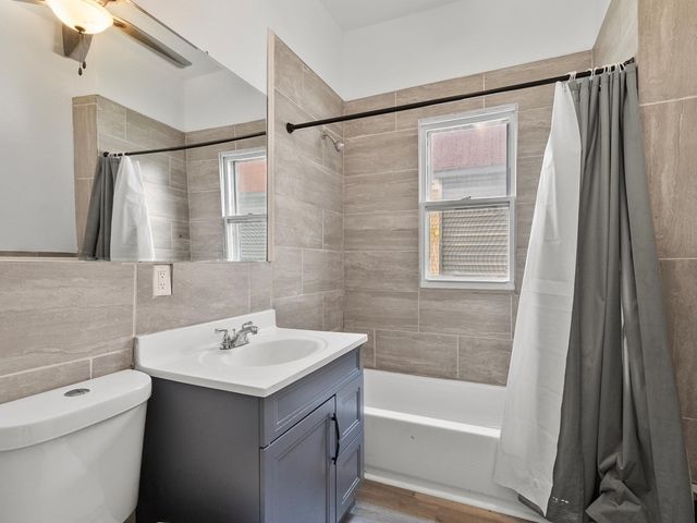 13346 S Carondolet Avenue, Chicago, IL 60633