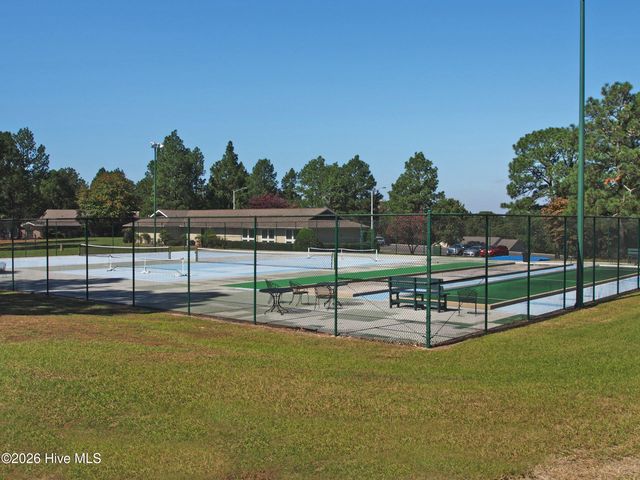 112 Shady Wood Court, West End, NC 27376