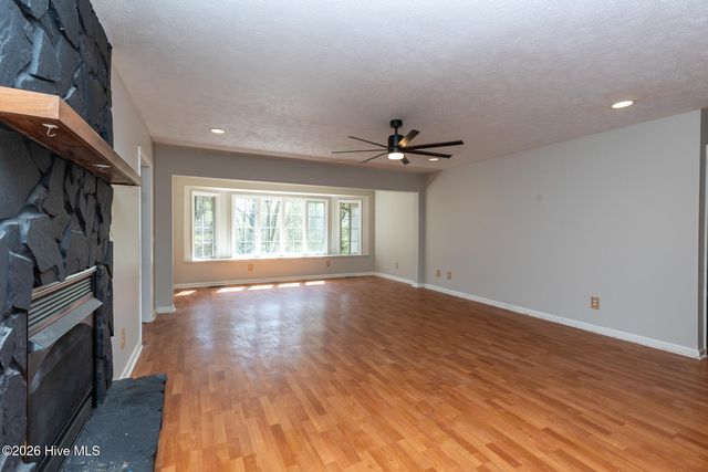 112 Shady Wood Court, West End, NC 27376