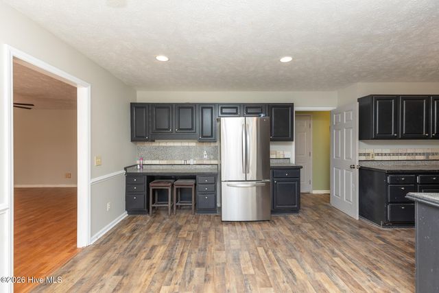 112 Shady Wood Court, West End, NC 27376