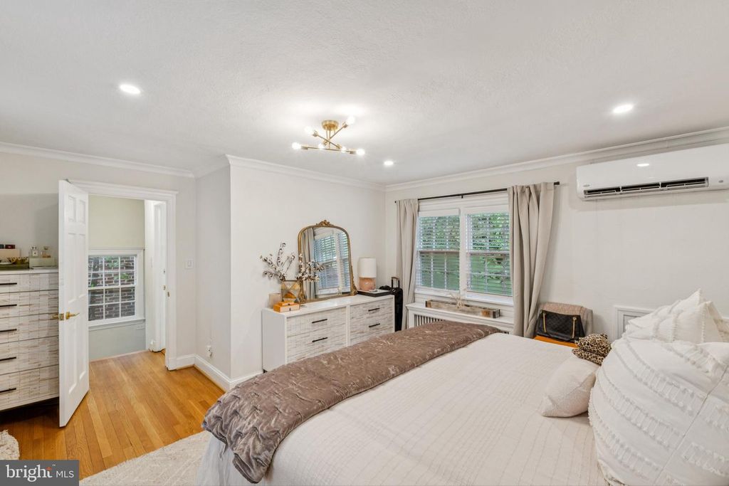 1244 28TH ST NW, Washington, DC 20007