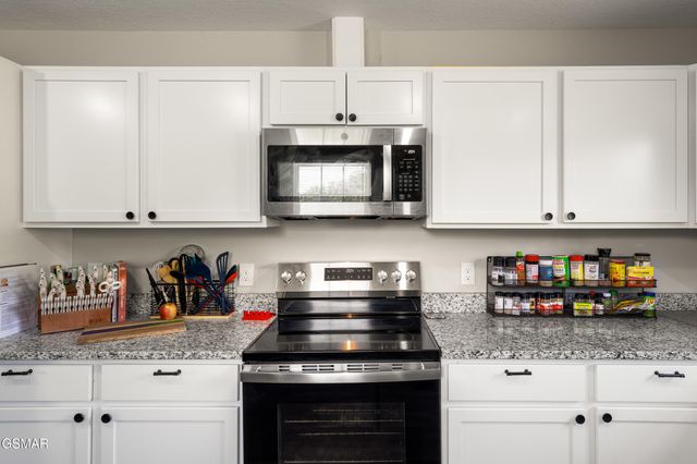3886 Settlers Trail, Kodak, TN 37764
