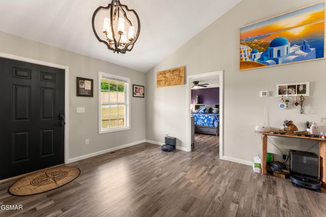 3886 Settlers Trail, Kodak, TN 37764