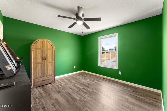 3886 Settlers Trail, Kodak, TN 37764