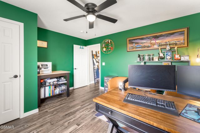 3886 Settlers Trail, Kodak, TN 37764