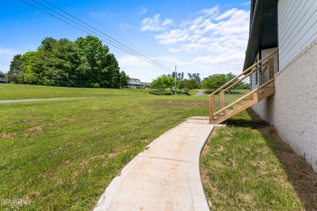 3886 Settlers Trail, Kodak, TN 37764