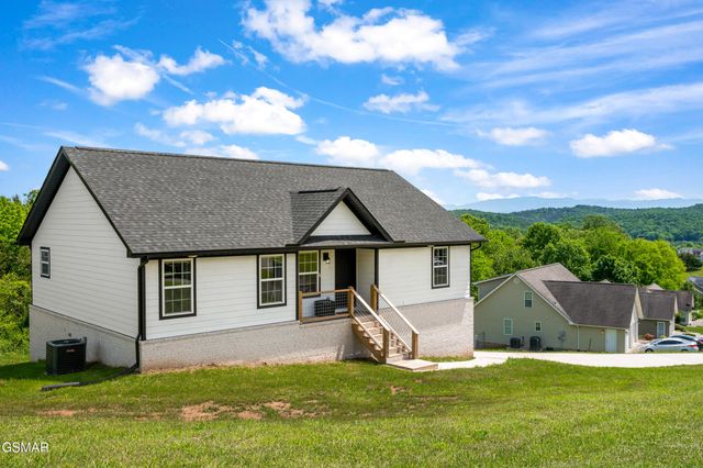 3886 Settlers Trail, Kodak, TN 37764