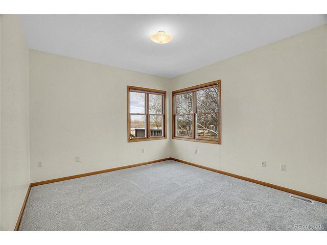 2204 Breckenridge Dr, Berthoud, CO 80513