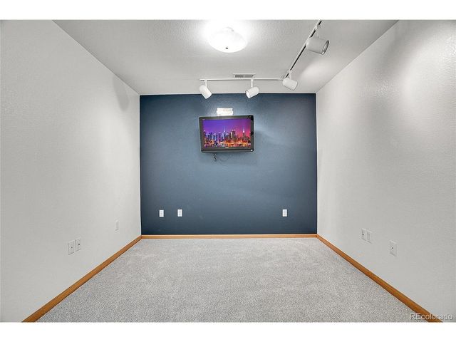 2204 Breckenridge Dr, Berthoud, CO 80513