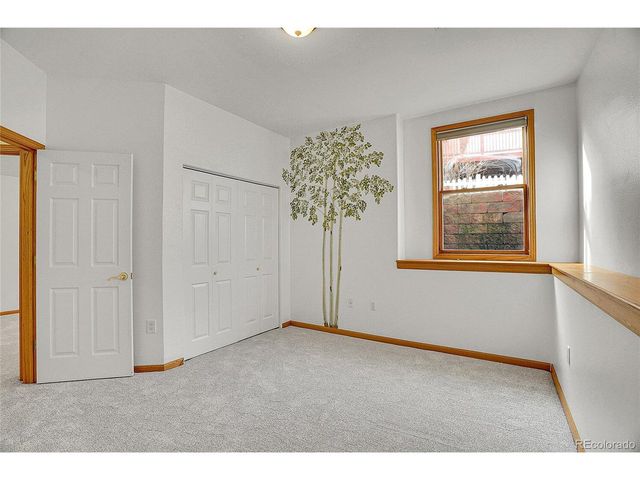 2204 Breckenridge Dr, Berthoud, CO 80513