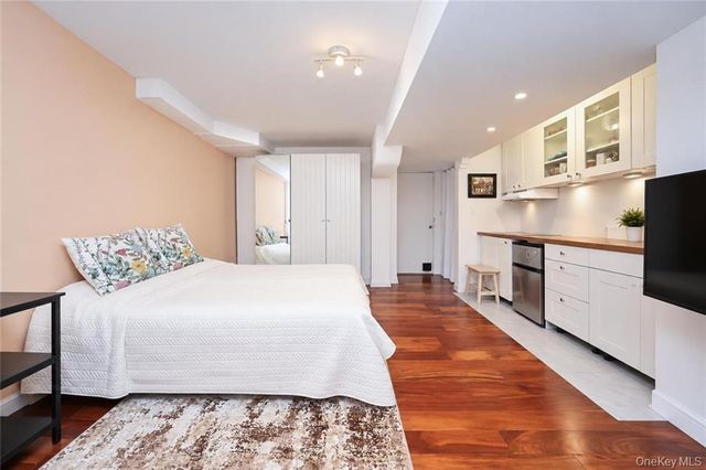 2454 E 18th Street, Brooklyn, NY 11235