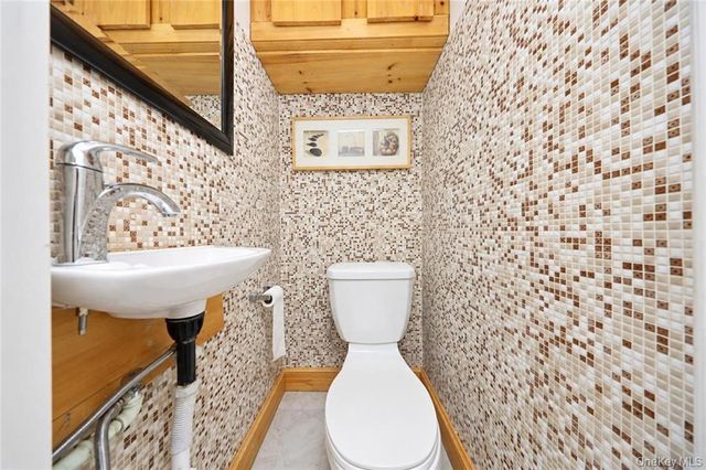 2454 E 18th Street, Brooklyn, NY 11235