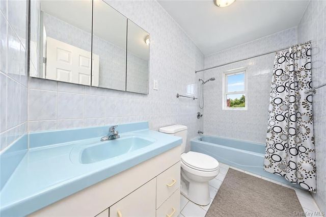 2454 E 18th Street, Brooklyn, NY 11235