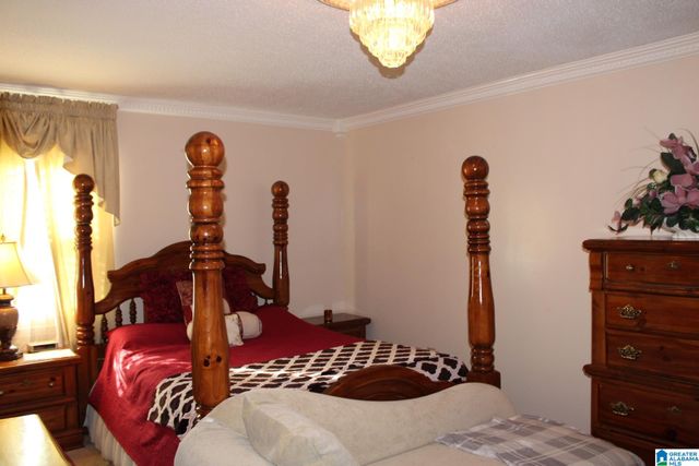 928 18TH AVENUE NW, Birmingham, AL 35215