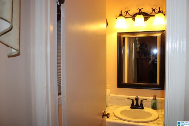 928 18TH AVENUE NW, Birmingham, AL 35215