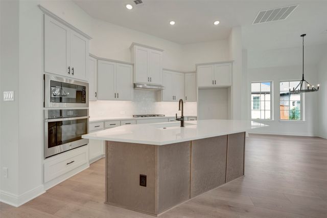 2155 Spotted Fawn Drive, Arlington, TX 76005
