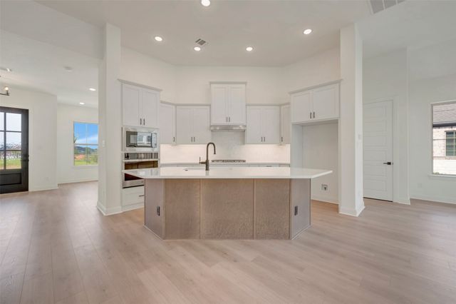 2155 Spotted Fawn Drive, Arlington, TX 76005