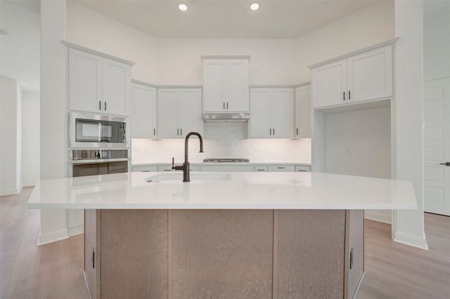 2155 Spotted Fawn Drive, Arlington, TX 76005