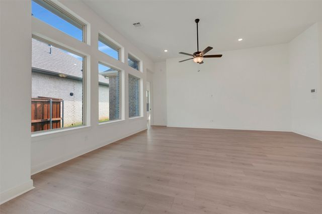 2155 Spotted Fawn Drive, Arlington, TX 76005