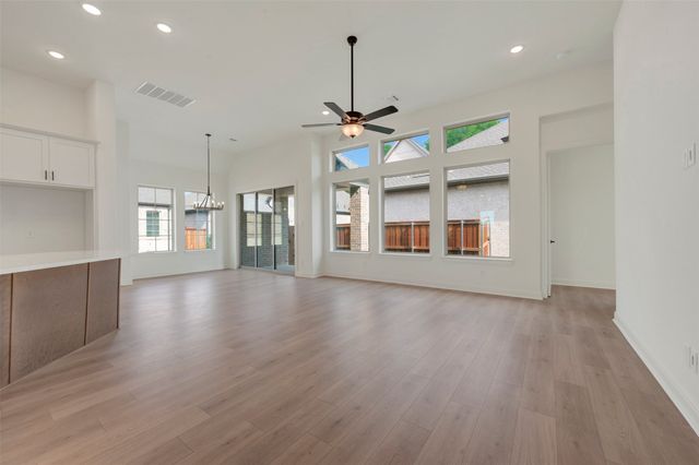 2155 Spotted Fawn Drive, Arlington, TX 76005