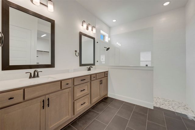 2155 Spotted Fawn Drive, Arlington, TX 76005