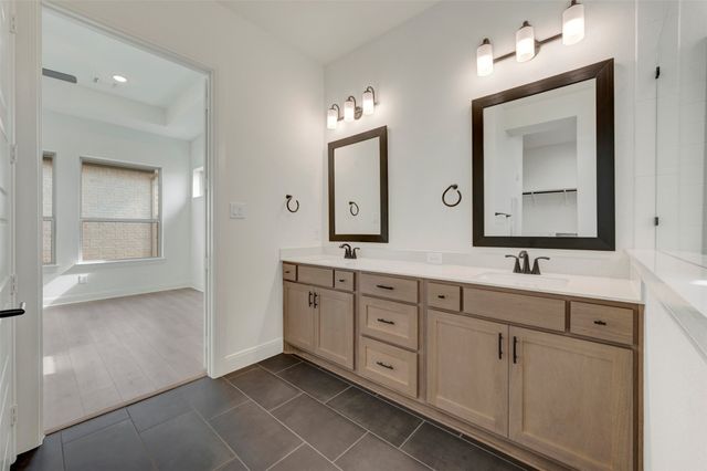 2155 Spotted Fawn Drive, Arlington, TX 76005