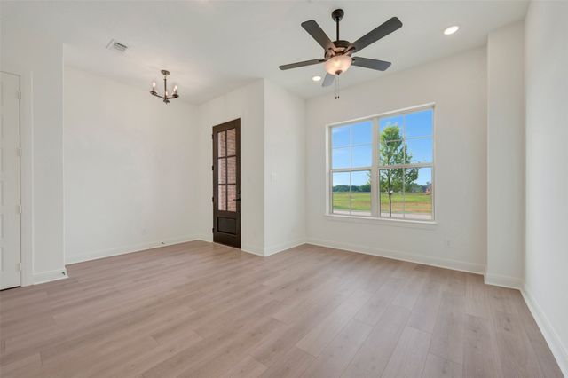 2155 Spotted Fawn Drive, Arlington, TX 76005