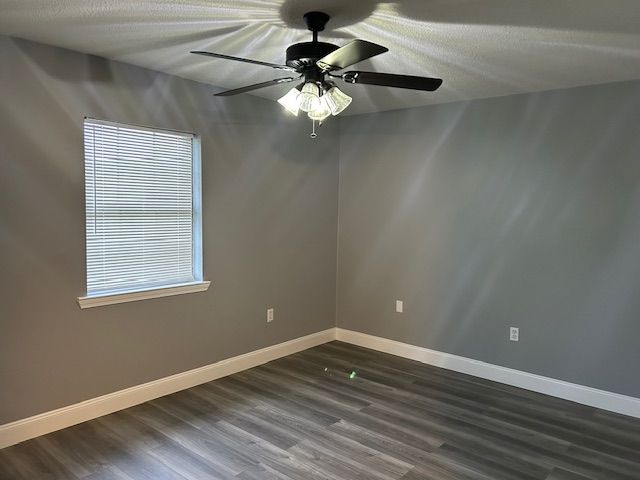 1301 S Greenwich Avenue, Russellville, AR 72801