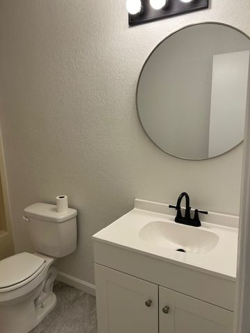 1301 S Greenwich Avenue, Russellville, AR 72801